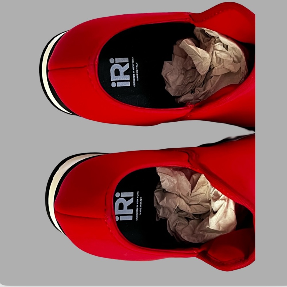 Red Slip-On Sneakers Size 6 - Picture 7 of 14